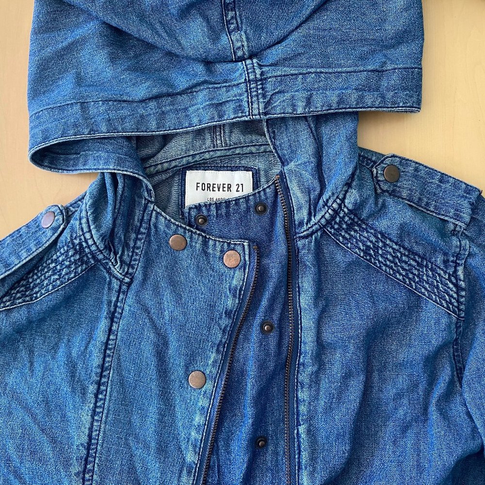 Chambray denim jacket with ties